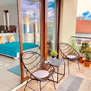 Sunny Deluxe Apt. & Terrace Budapest