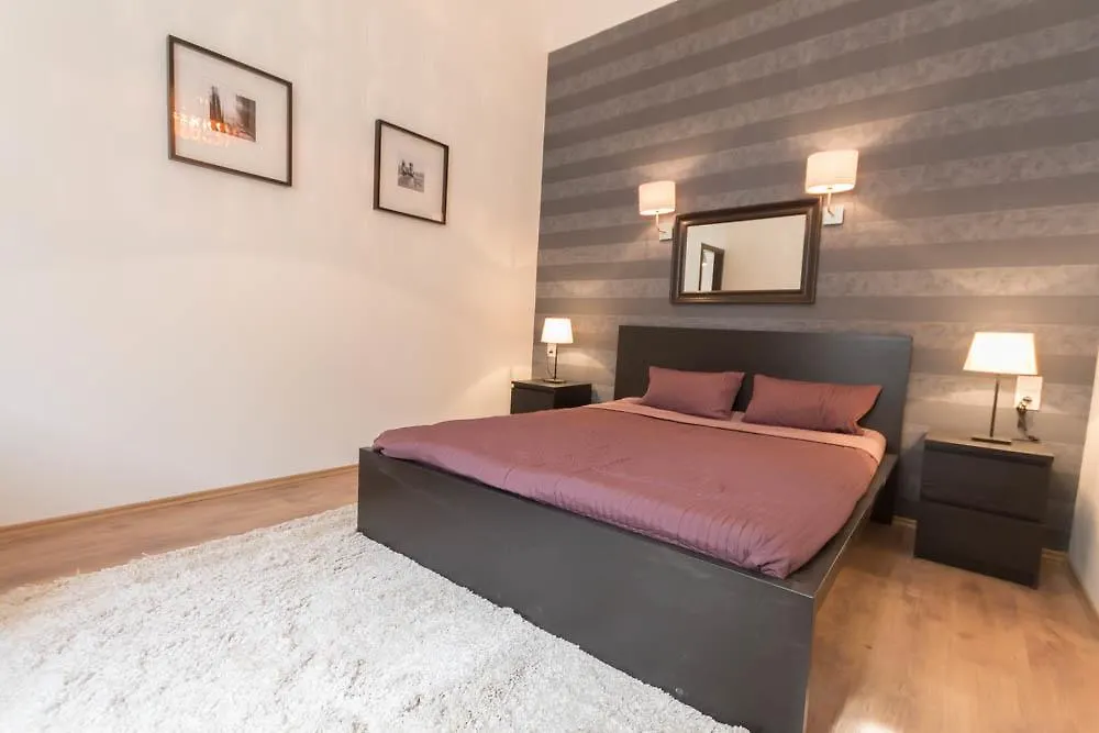 Luxury Apartment by Hi5-Városház Suite Budapest