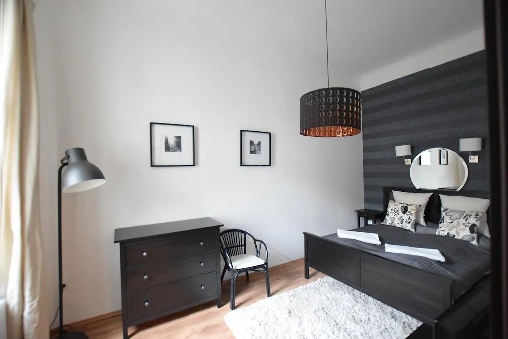 Luxury Apartment by Hi5-Városház Suite Budapest